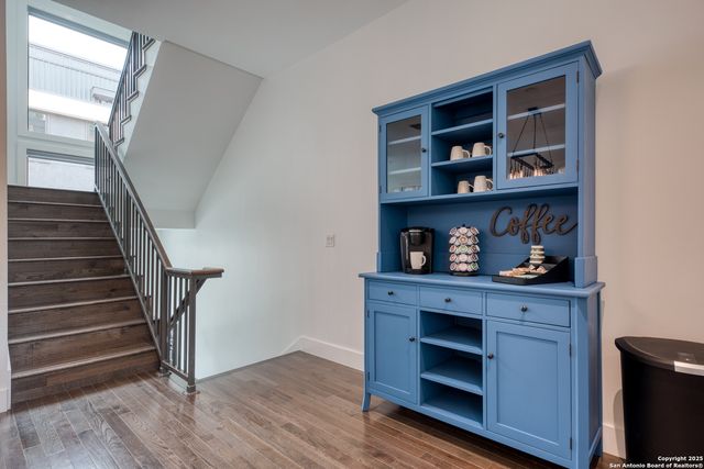 318 W Grayson St Unit 302, San Antonio, TX 78212