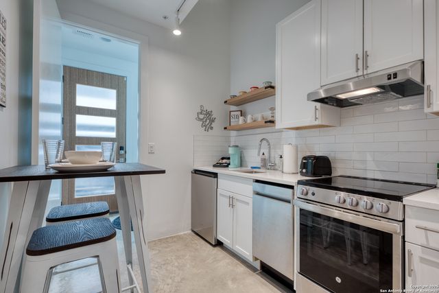 318 W Grayson St Unit 302, San Antonio, TX 78212