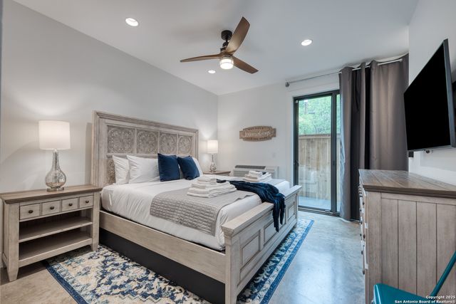 318 W Grayson St Unit 302, San Antonio, TX 78212