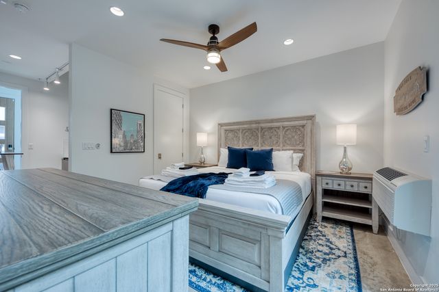 318 W Grayson St Unit 302, San Antonio, TX 78212