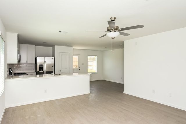 2656 Mistwood Drive, Fort Worth, TX 76108