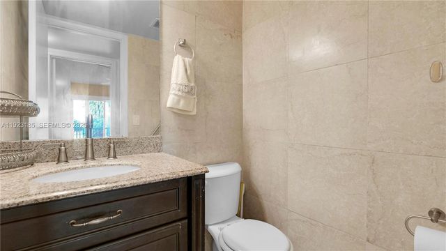 551 SW 135th Ave 208B, Pembroke Pines, FL 33027