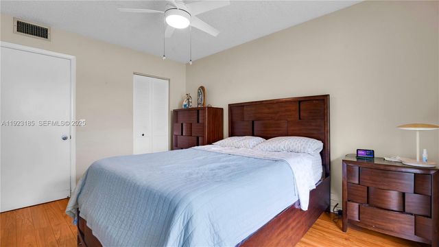 551 SW 135th Ave 208B, Pembroke Pines, FL 33027