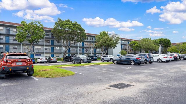 551 SW 135th Ave 208B, Pembroke Pines, FL 33027