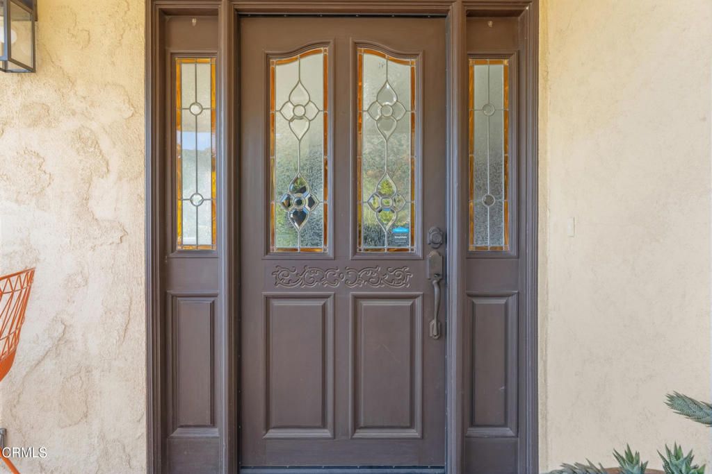 Image 10 of property listing at 809 Skyland Drive, Sierra Madre, CA 91024