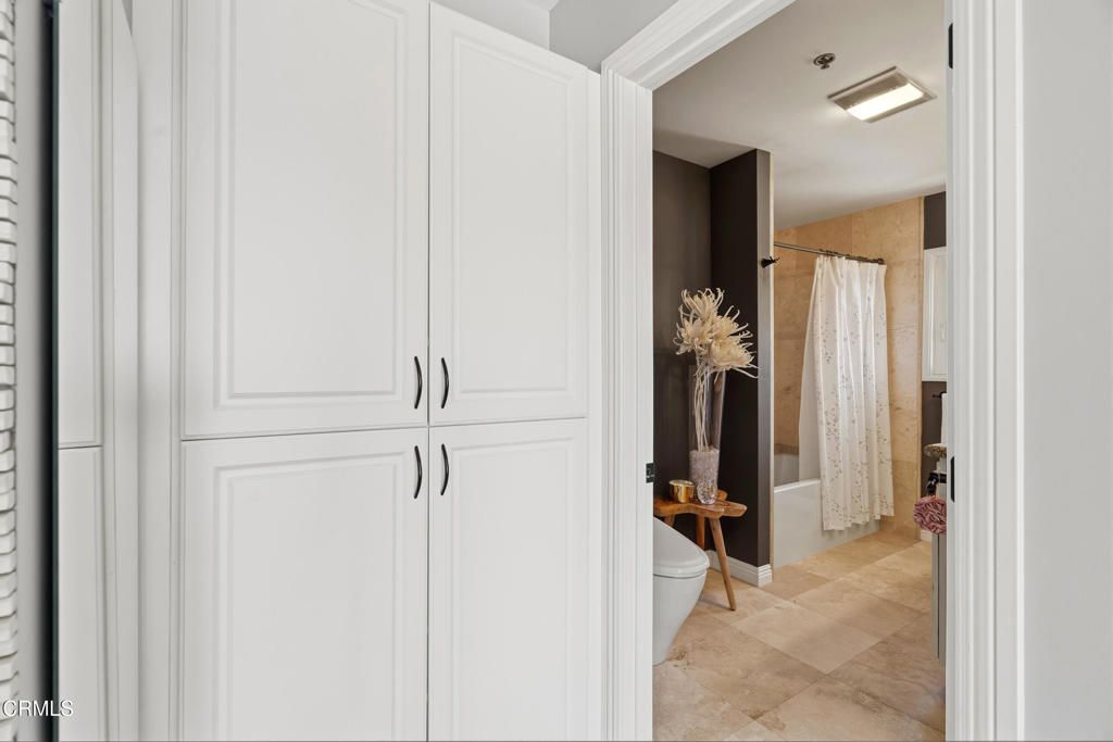 Image 37 of property listing at 809 Skyland Drive, Sierra Madre, CA 91024