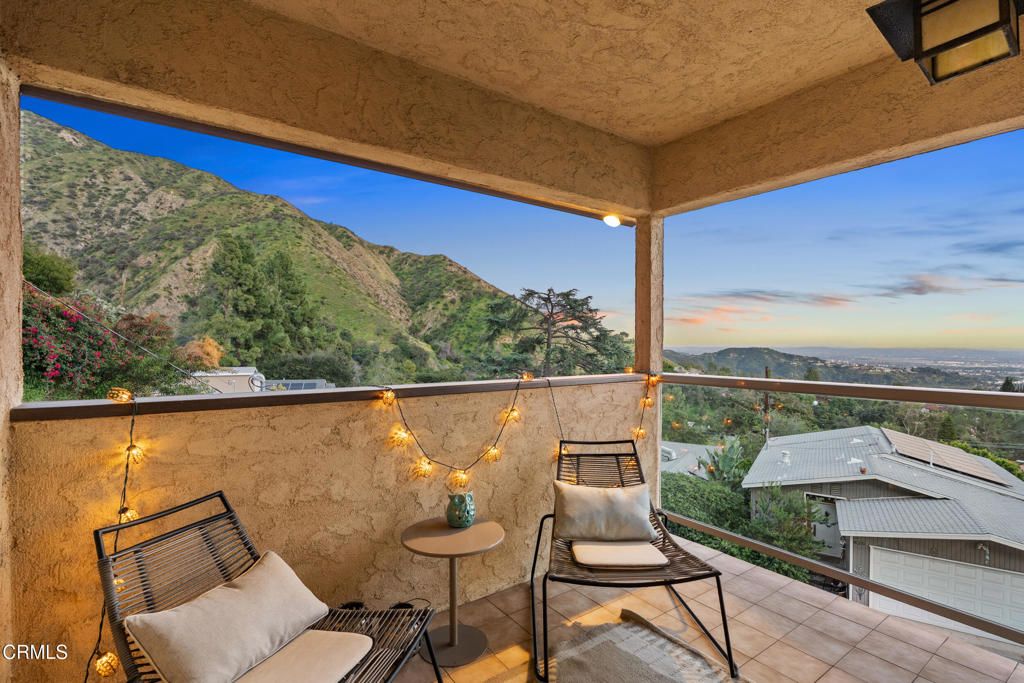 Image 42 of property listing at 809 Skyland Drive, Sierra Madre, CA 91024