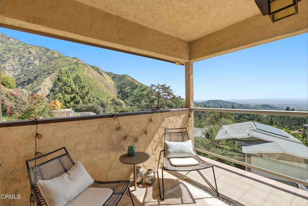 Image 43 of property listing at 809 Skyland Drive, Sierra Madre, CA 91024