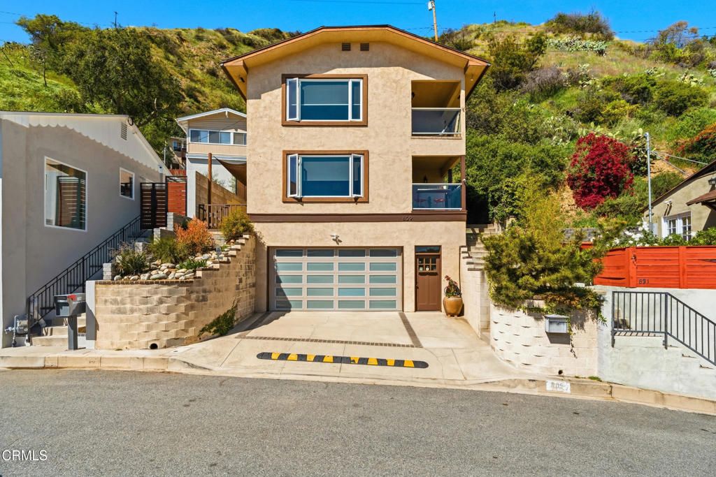 Image 5 of property listing at 809 Skyland Drive, Sierra Madre, CA 91024