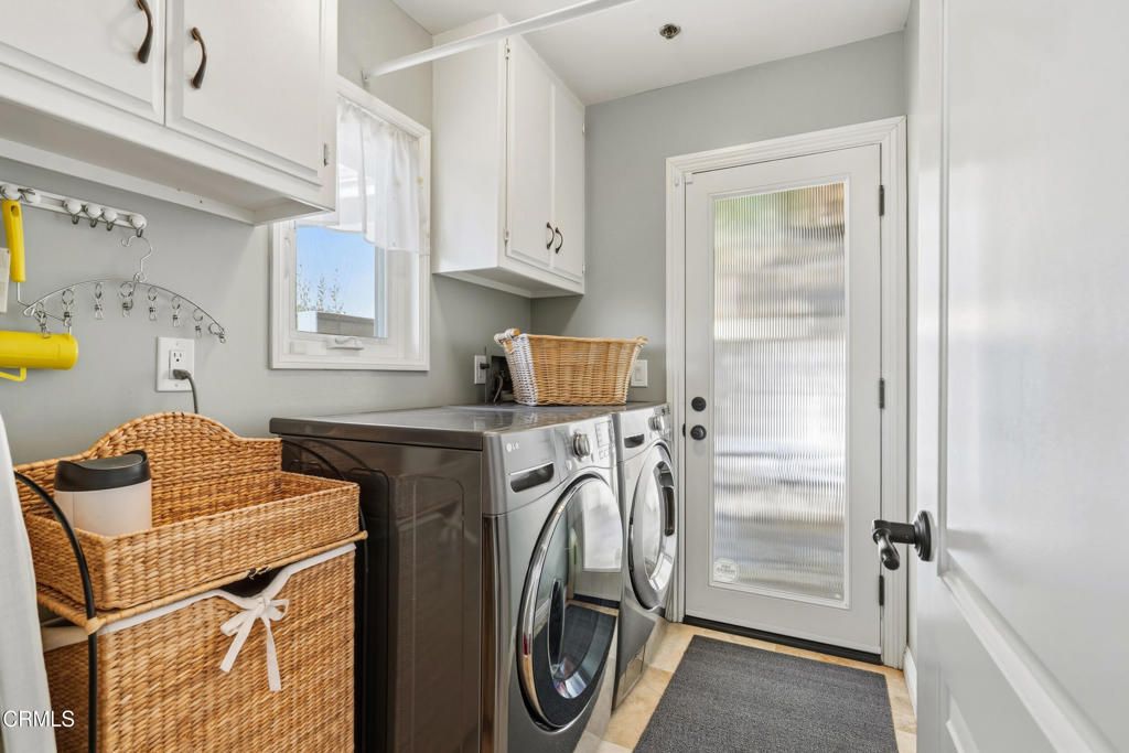 Image 51 of property listing at 809 Skyland Drive, Sierra Madre, CA 91024