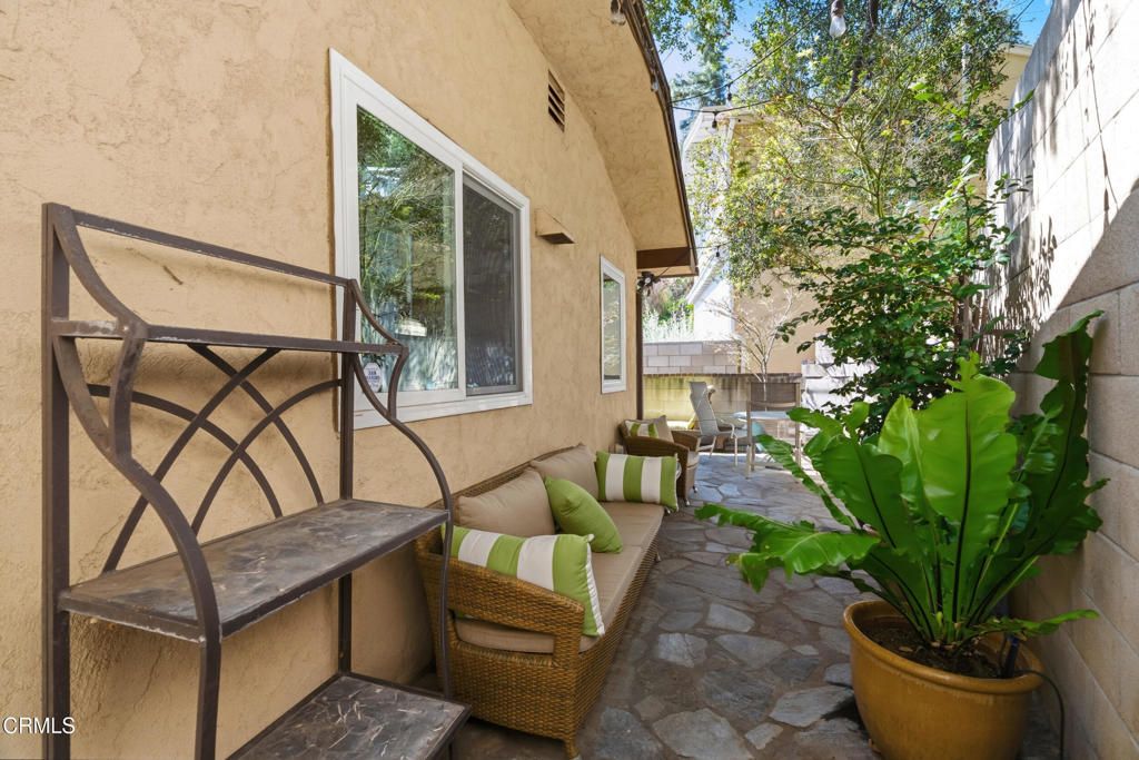 Image 55 of property listing at 809 Skyland Drive, Sierra Madre, CA 91024