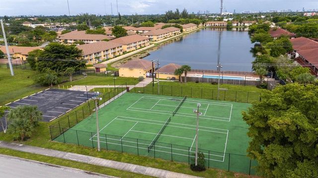 550 NW 214th 201, Miami Gardens, FL 33169