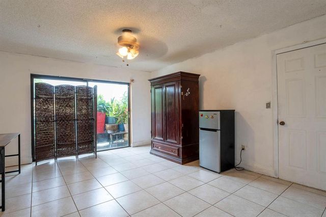 550 NW 214th 201, Miami Gardens, FL 33169