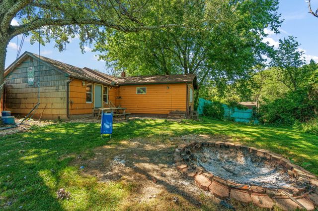 13 S Beulah Vista Drive, Hebron, IN 46341