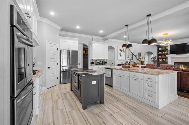 1603 NW Angel Falls Road, Bentonville, AR 72712