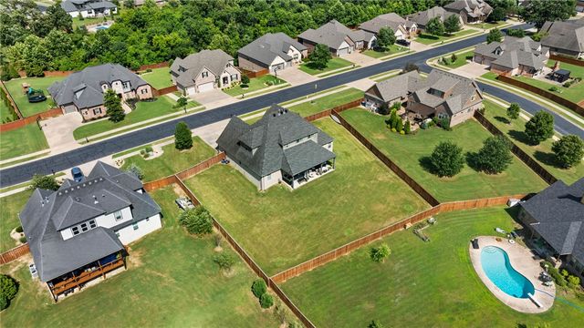 1603 NW Angel Falls Road, Bentonville, AR 72712