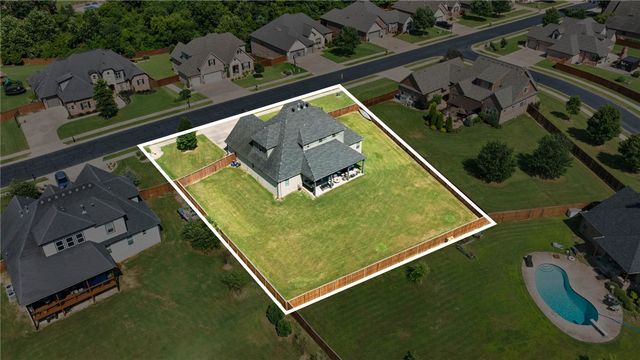1603 NW Angel Falls Road, Bentonville, AR 72712