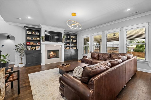 1603 NW Angel Falls Road, Bentonville, AR 72712