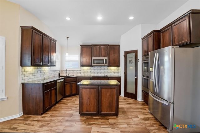 3110 Saint Luke Street, Salado, TX 76571