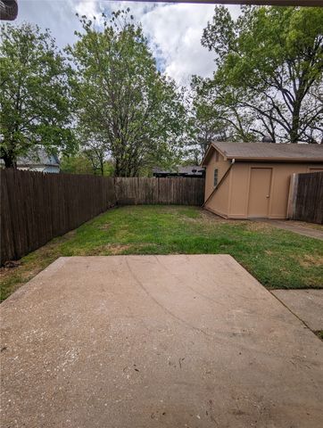 802 E Brin, Terrell, TX 75160