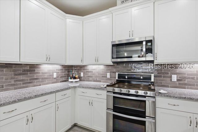 586 Weekend Ave, Hardeeville, SC 29927