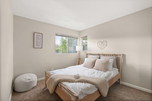 1816 Cayman Way, Vista, CA 92081