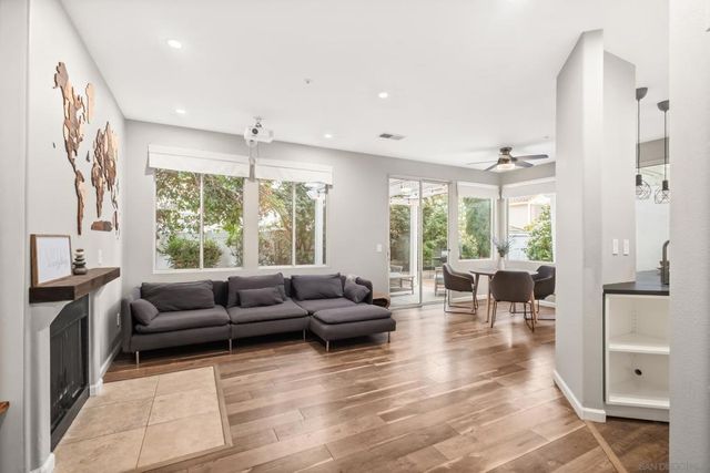 1816 Cayman Way, Vista, CA 92081