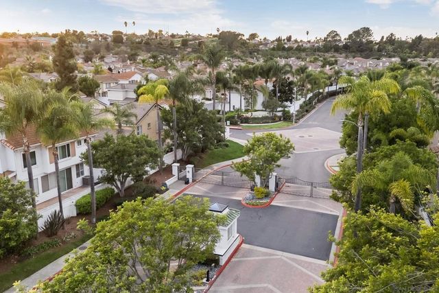 1816 Cayman Way, Vista, CA 92081