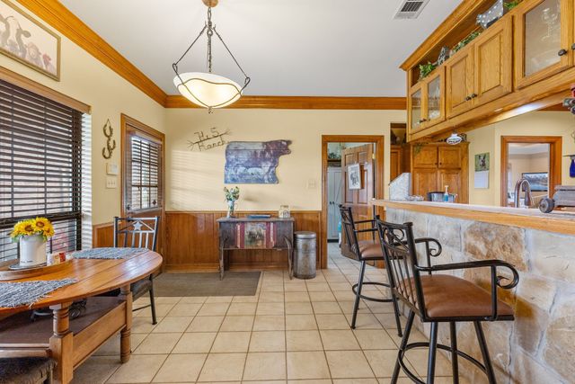 5562 County Road 1037, Celeste, TX 75423