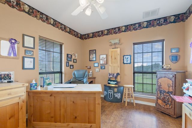 5562 County Road 1037, Celeste, TX 75423
