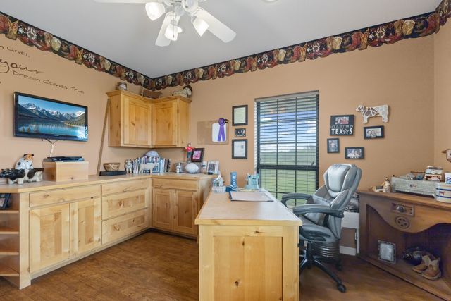 5562 County Road 1037, Celeste, TX 75423