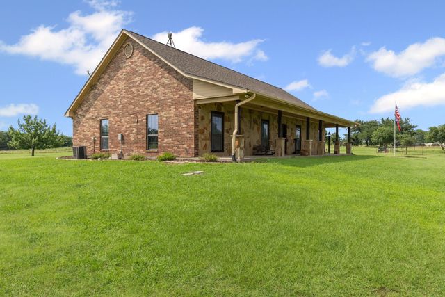 5562 County Road 1037, Celeste, TX 75423