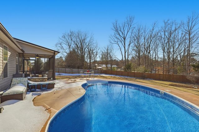 405 Saddlers Run, Chesnee, SC 29323