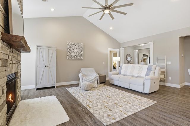 405 Saddlers Run, Chesnee, SC 29323