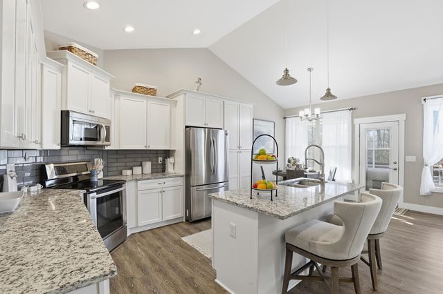 405 Saddlers Run, Chesnee, SC 29323