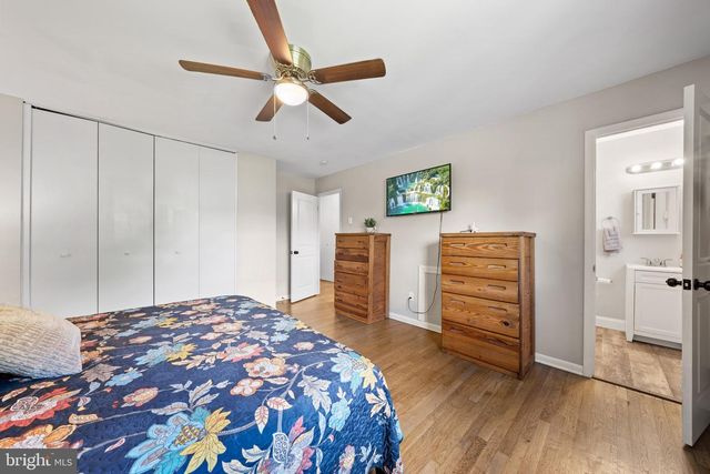 1165 EAGLE ST, Allentown, PA 18106