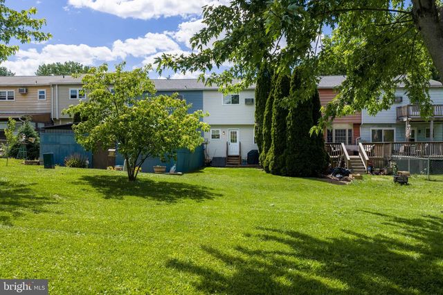 1165 EAGLE ST, Allentown, PA 18106