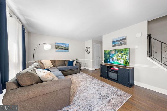 1165 EAGLE ST, Allentown, PA 18106