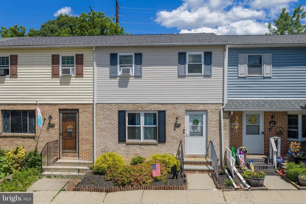 1165 EAGLE ST, Allentown, PA 18106