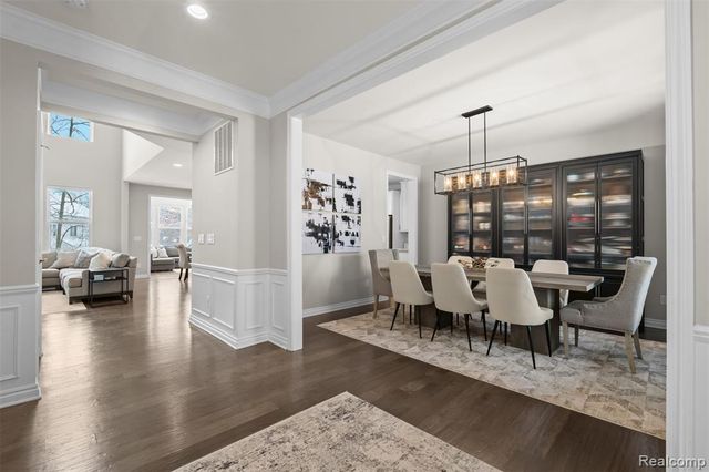 4522 Twin Beach Court, West Bloomfield, MI 48323