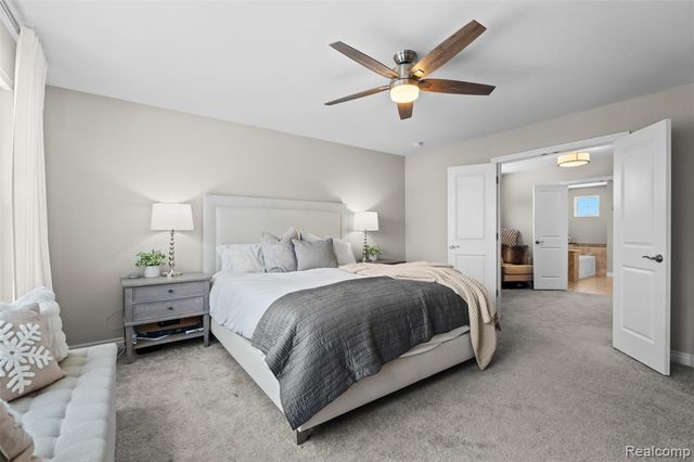 4522 Twin Beach Court, West Bloomfield, MI 48323