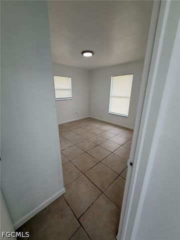 5549 7th AVE 5549, Fort Myers, FL 33907