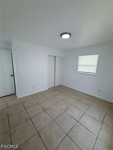 5549 7th AVE 5549, Fort Myers, FL 33907