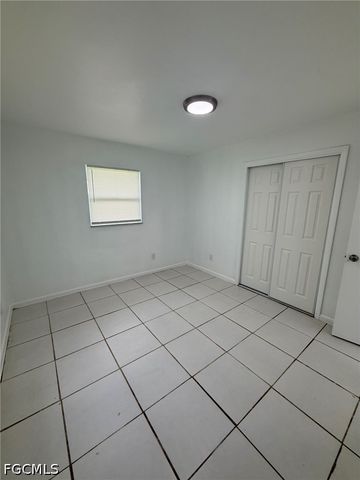 5549 7th AVE 5549, Fort Myers, FL 33907