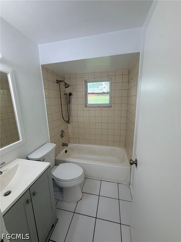 5549 7th AVE 5549, Fort Myers, FL 33907