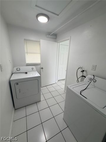 5549 7th AVE 5549, Fort Myers, FL 33907