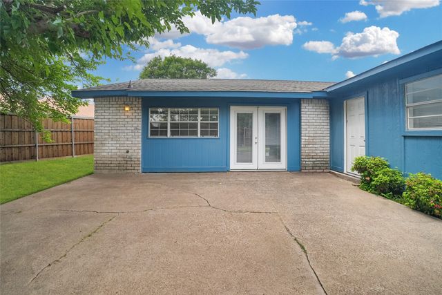 5161 Bartlett Drive, The Colony, TX 75056