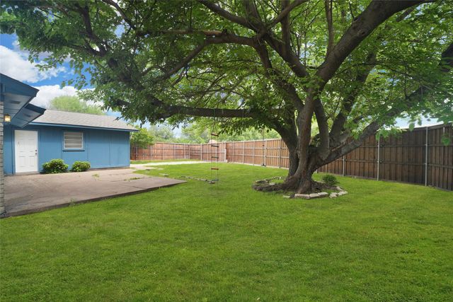 5161 Bartlett Drive, The Colony, TX 75056