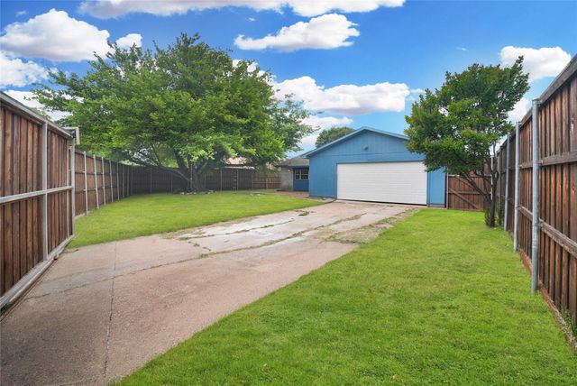 5161 Bartlett Drive, The Colony, TX 75056