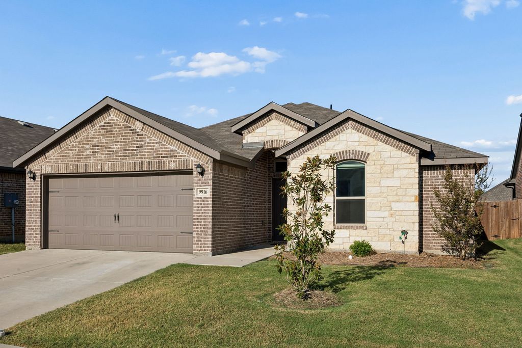 9916 Ginkgo Lane, Fort Worth, TX 76036 — photo 2